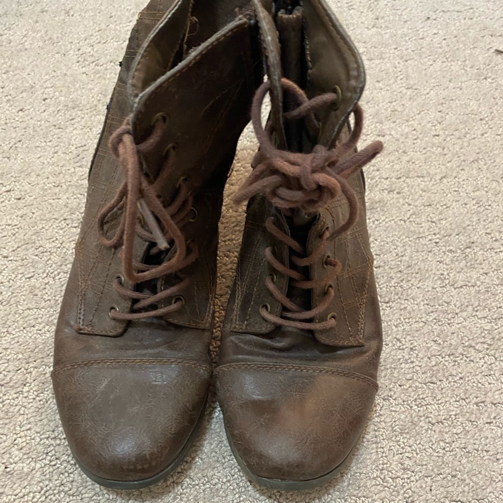 youth brown booties